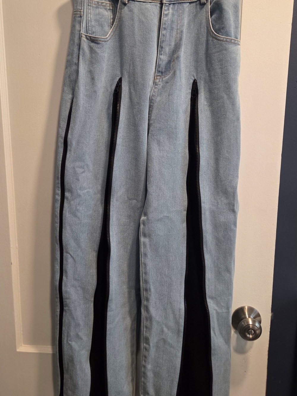 ANOTHER MODE Women’s Jeans with Zippered Black Panel Inserts